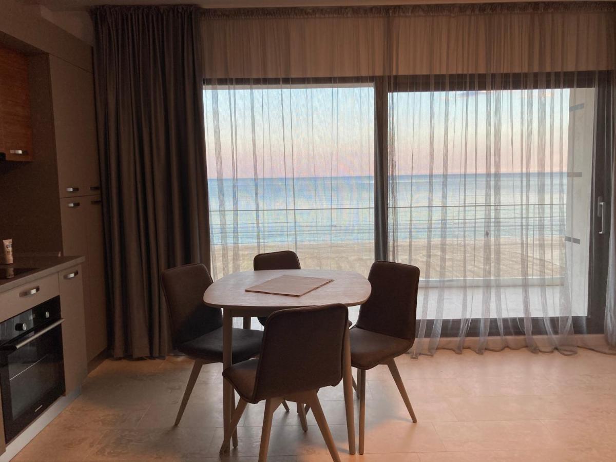 Apartmán Sarah Morningstar Năvodari Exteriér fotografie