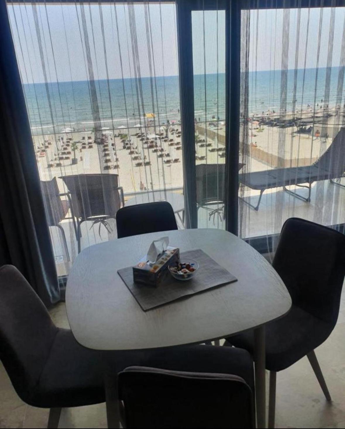 Apartmán Sarah Morningstar Năvodari Exteriér fotografie